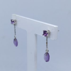 boucles d'oreilles argent et amethyste serti 4 griffes et pampille
