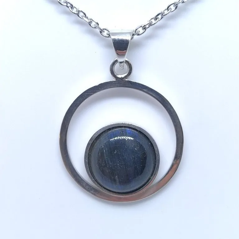 Pendentif argent 925 millième et cabochon de labradorite 12mm