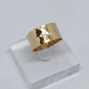 Alliance martelé 10mm or jaune