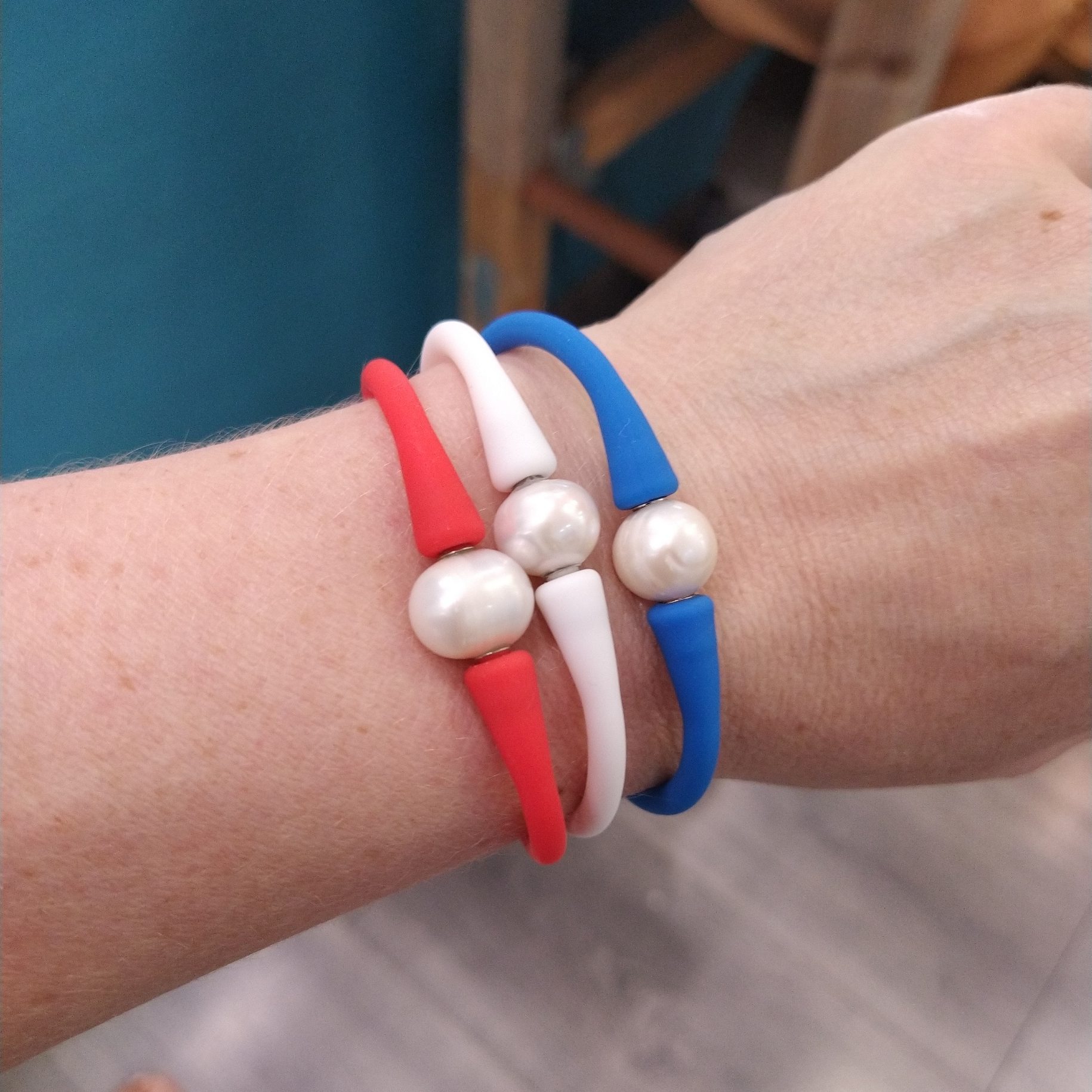 Bracelet perle de culture eau douce et silicone
