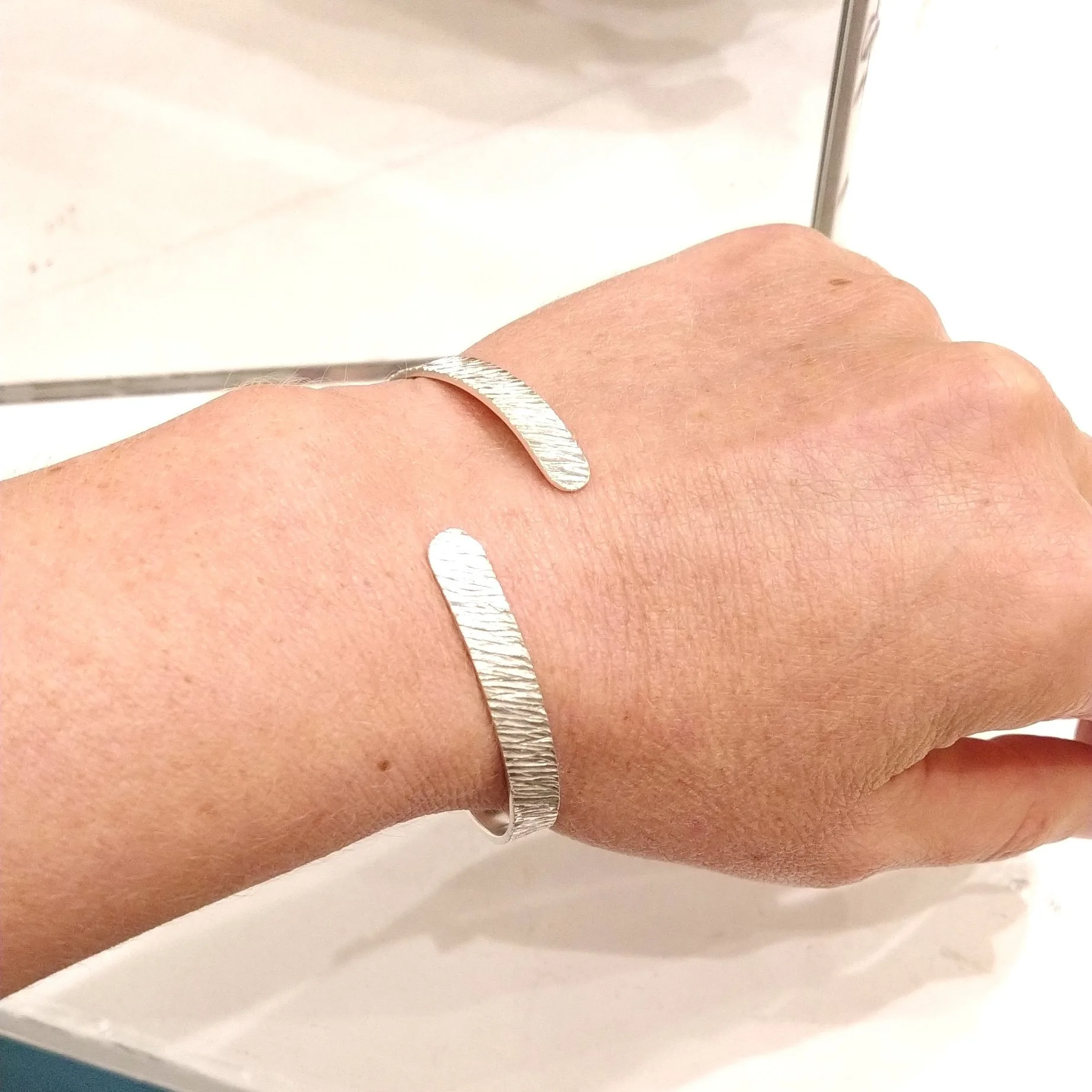 bracelet argent martelage zébré