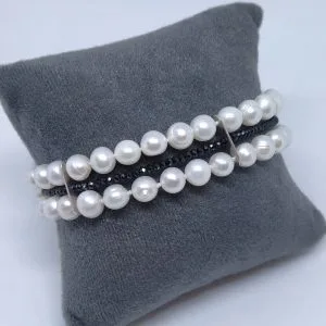 bracelet perles d'eau douce et spinelle